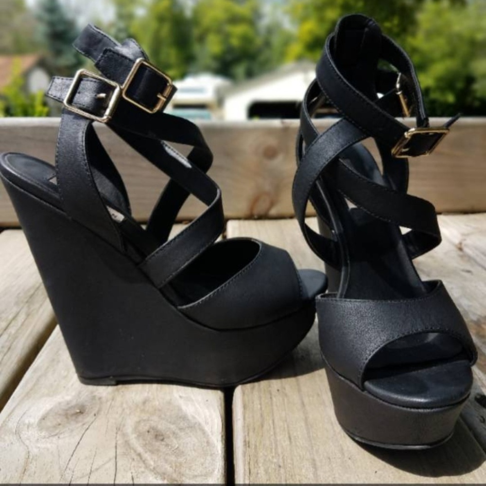 Steve Madden Xfoliate wedges